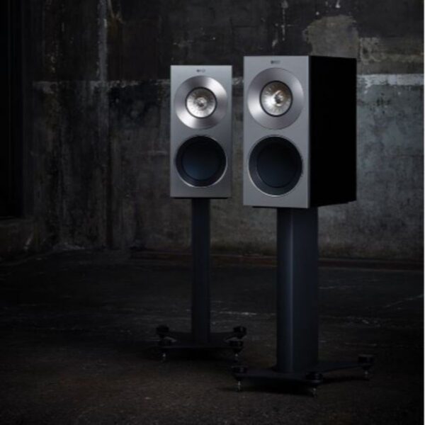 Alternative view of KEF Reference 1